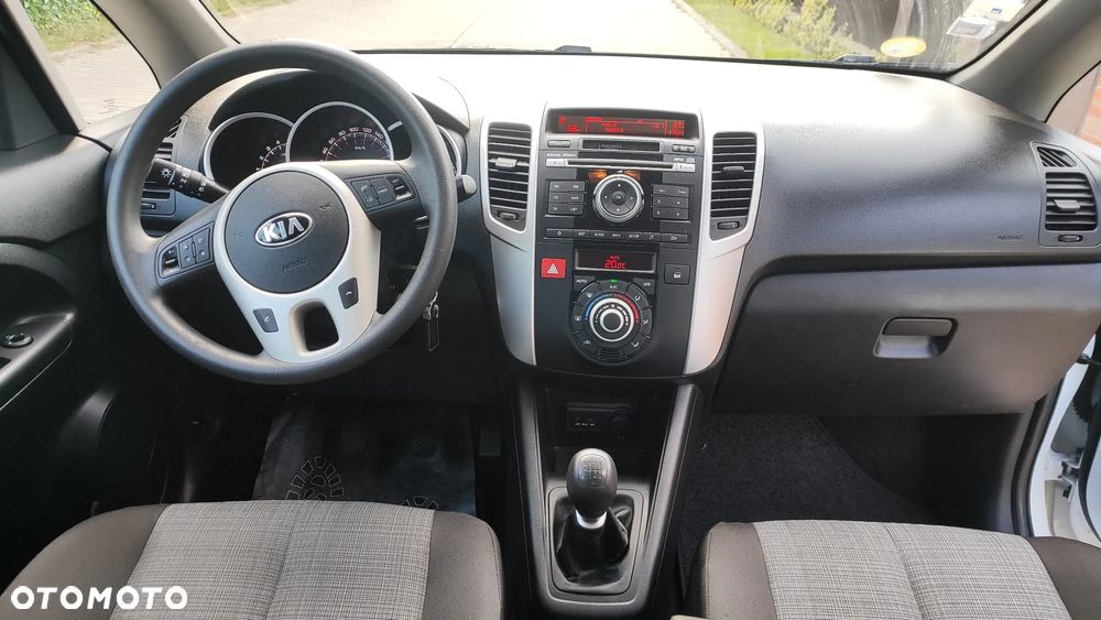 Kia Venga 1.6 CRDi L - 10