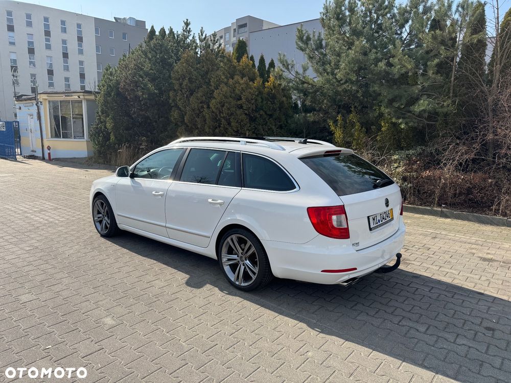 Skoda Superb 2.0 TDI L&K DSG - 27