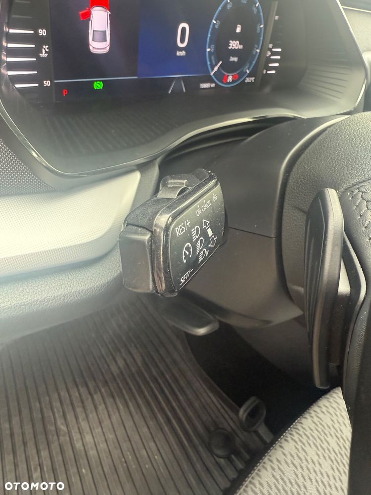 Skoda Octavia 2.0 TDI Sportline DSG - 37