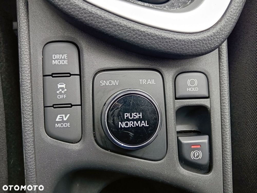 Toyota Yaris Cross Hybrid 1.5 Comfort 4x4 - 24