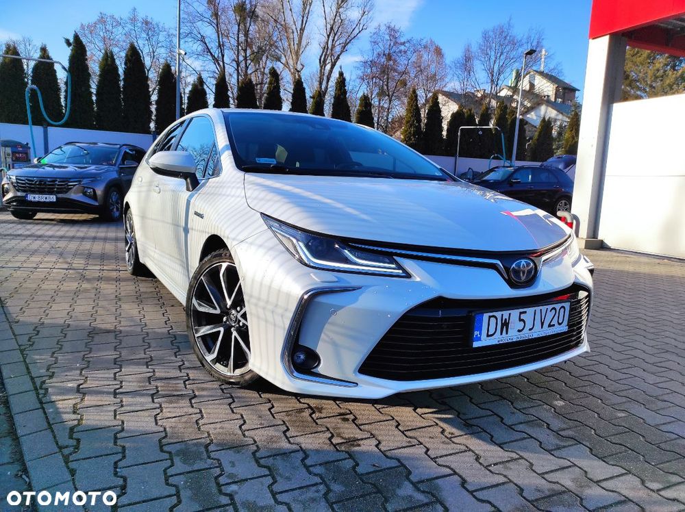 Toyota Corolla 1.8 Hybrid Executive - 1