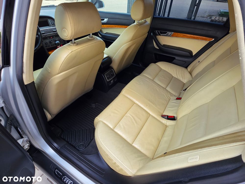 Audi A6 Limousine 2.4 - 15