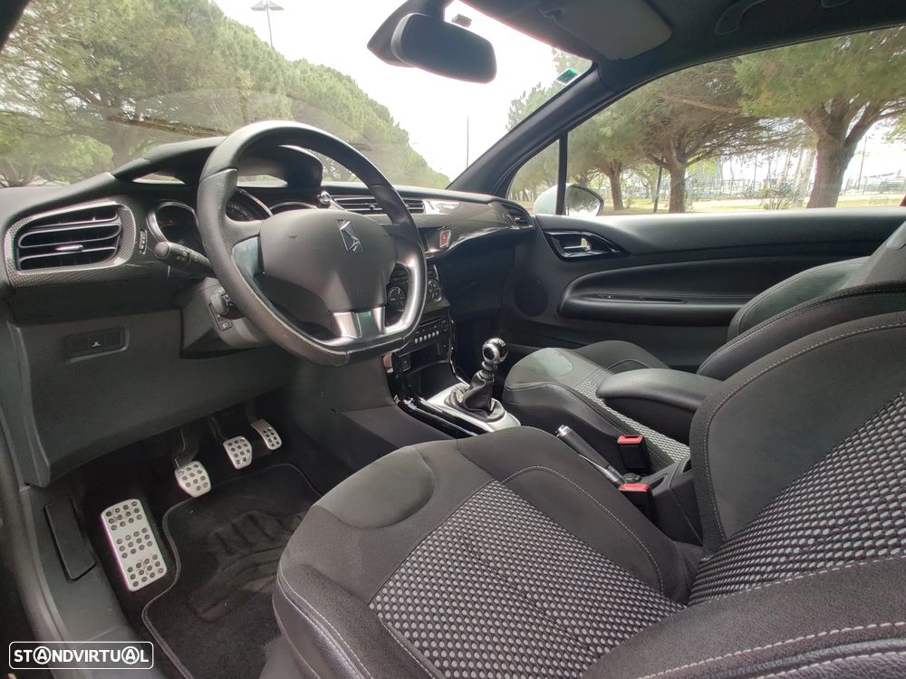 Citroën DS3 1.6 e-HDi Airdream Sport Chic - 18