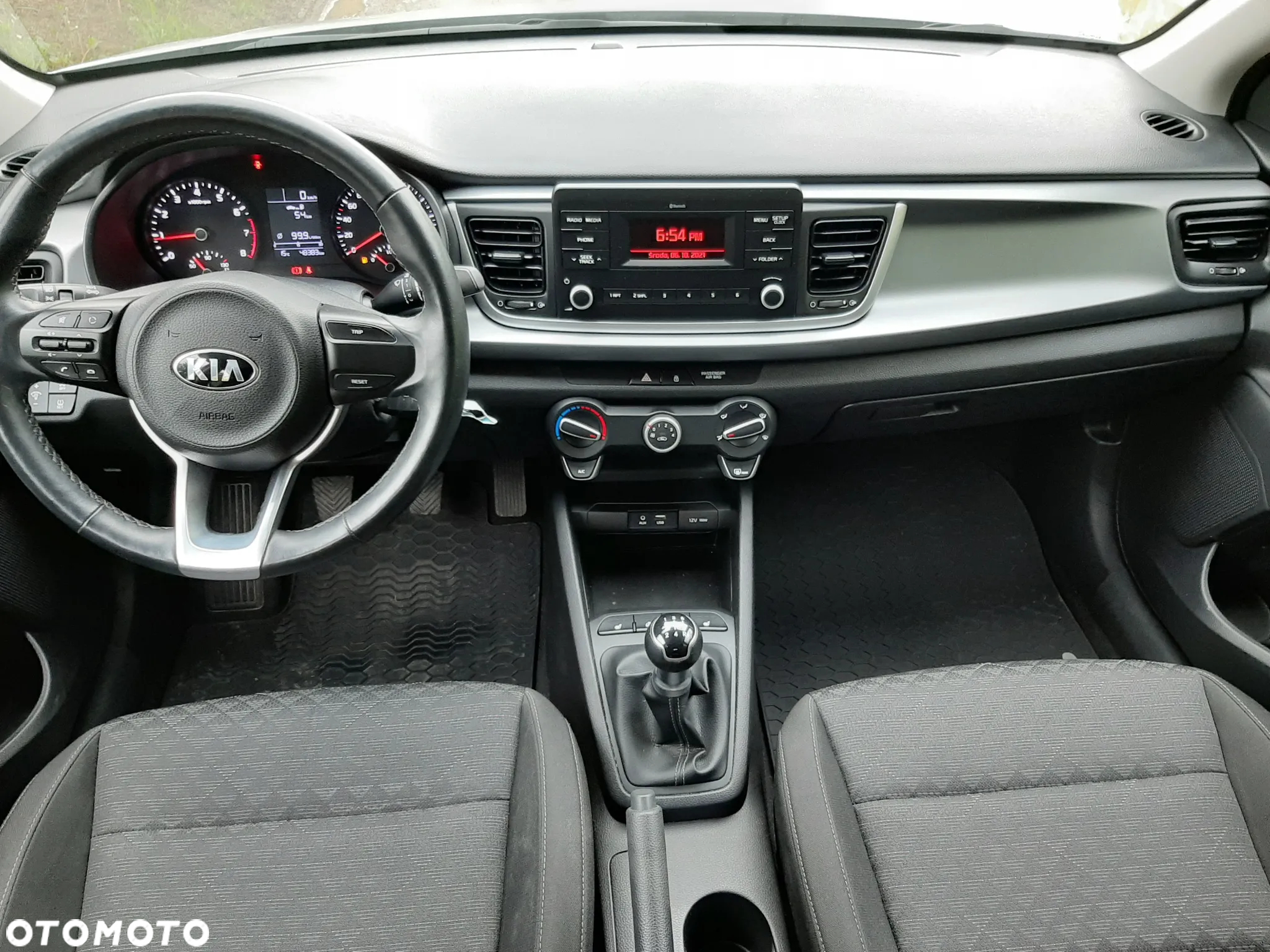 Kia Rio - 12