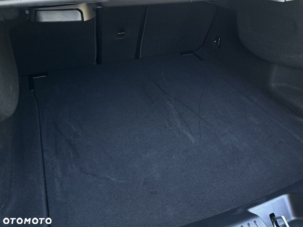 Mercedes-Benz CLA - 10