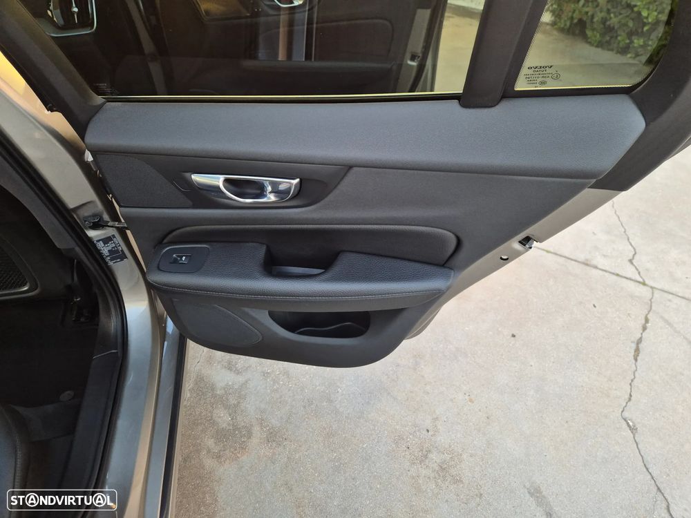 Volvo V60 2.0 T8 AWD TE Inscription - 50