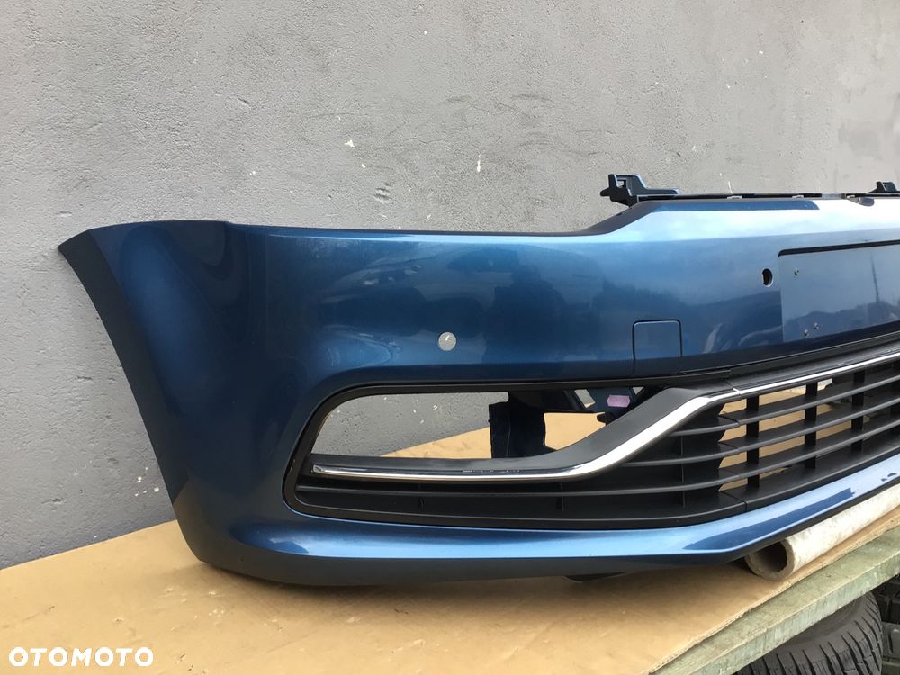 Zderzak przedni VW Polo V 5 Lift 6C0 4xpdc bez spryskiwaczy - 2