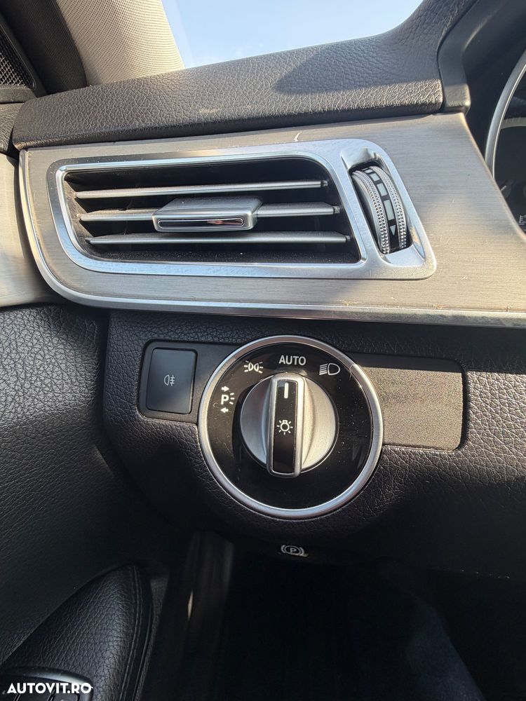 Mercedes-Benz E - 16