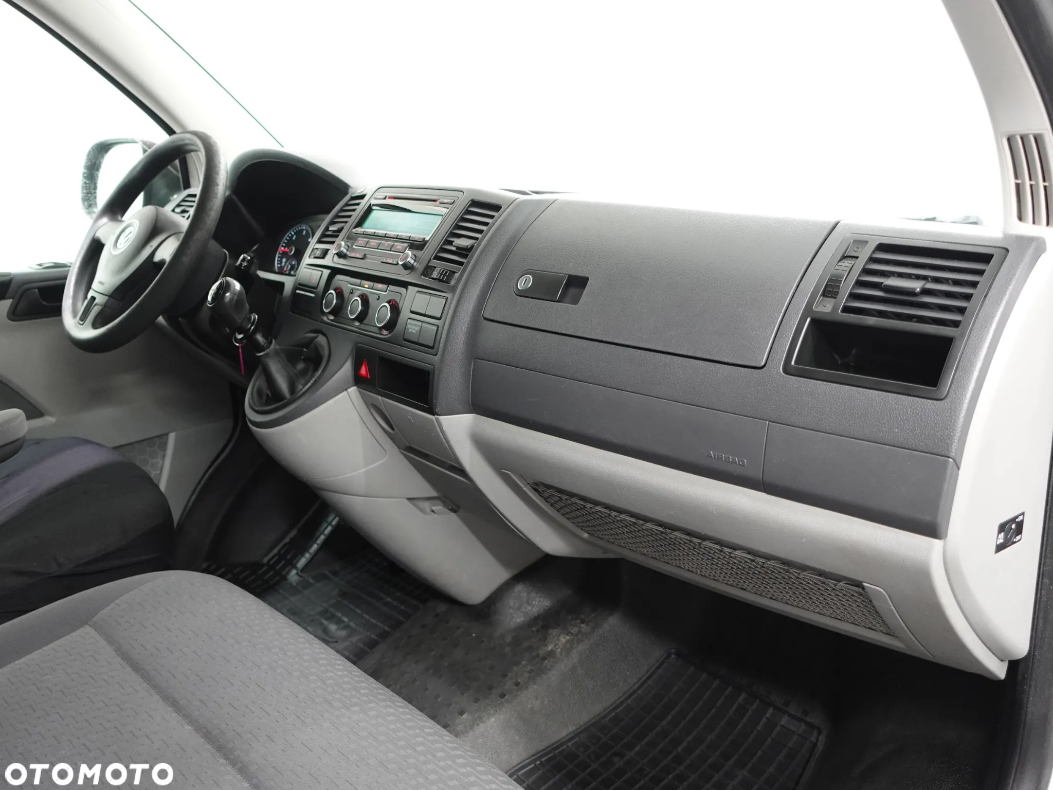 Volkswagen Transporter - Long - 29