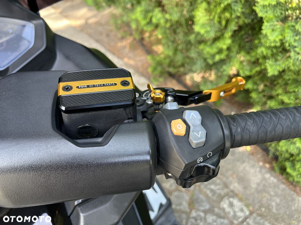 Kymco AK 550 - 15