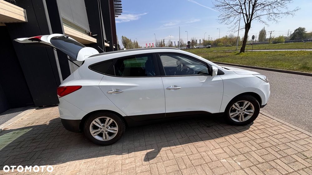 Hyundai ix35 2.0 CRDi 4WD Automatik Style - 13