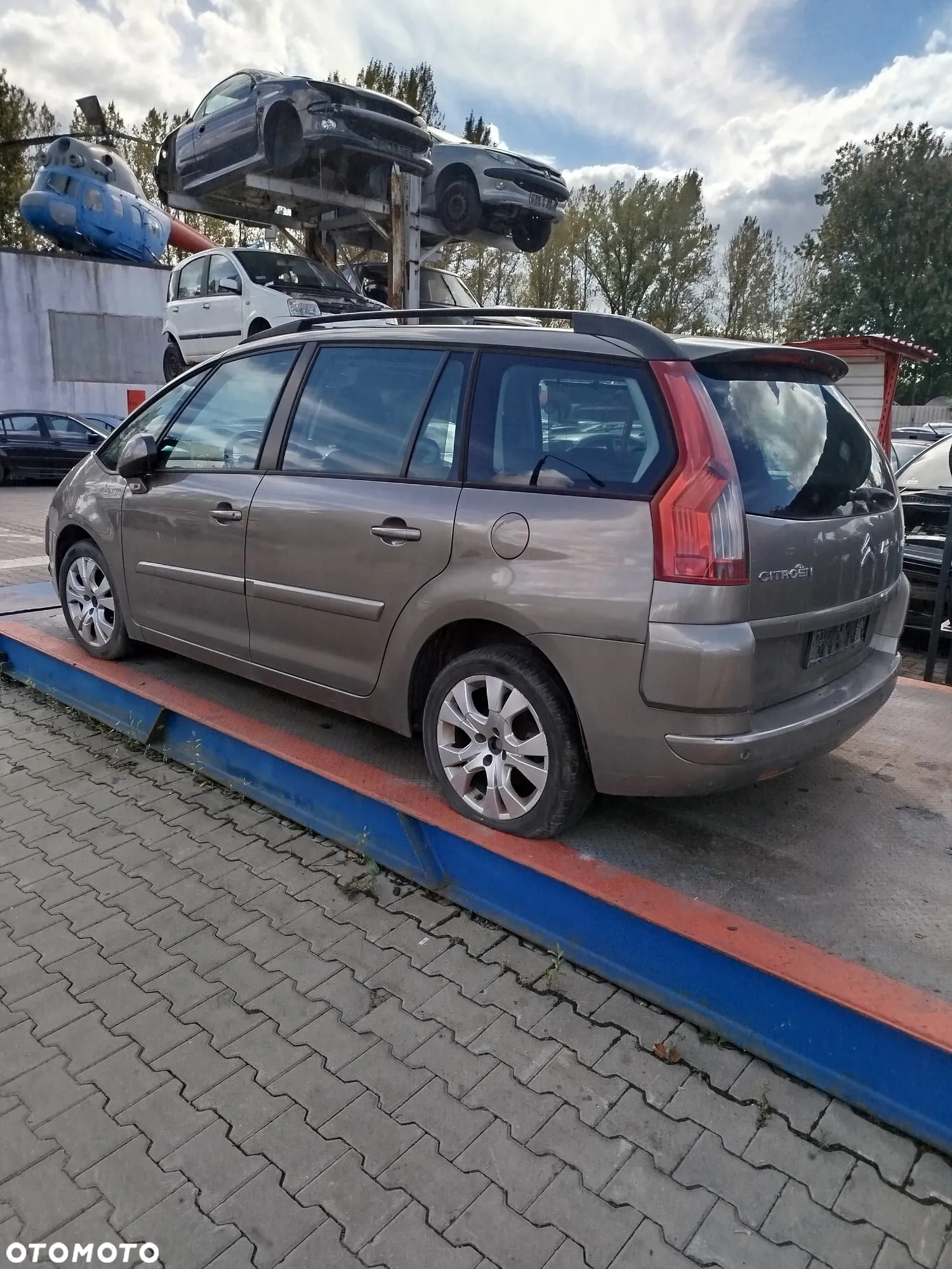 Citroen C4 Picasso na części . - 13