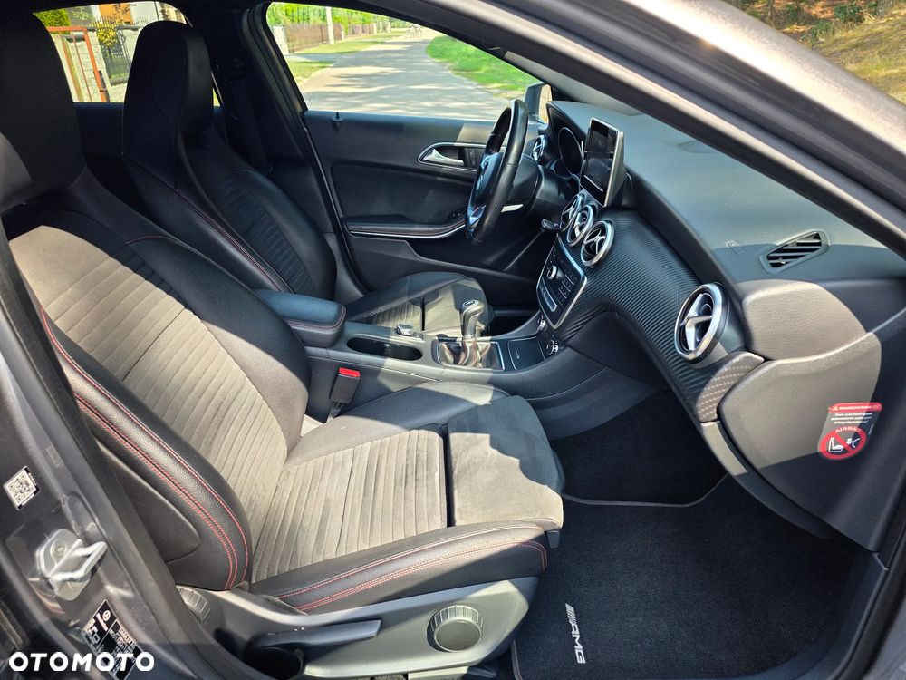 Mercedes-Benz Klasa A 160 AMG Line - 19