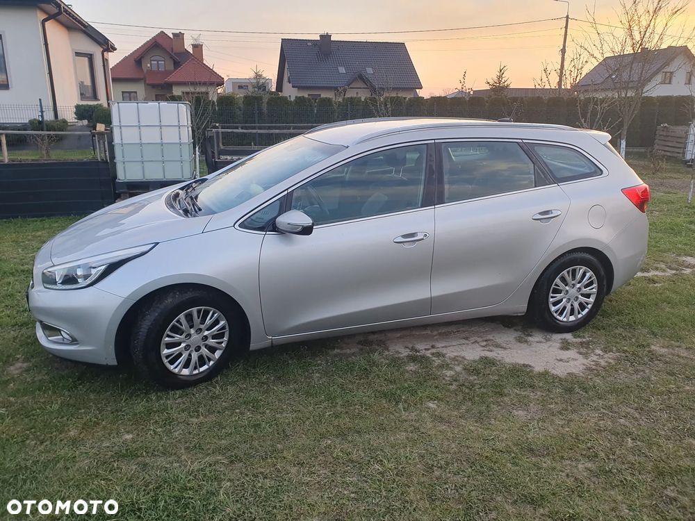 Kia Ceed 1.6 GDI Business Line - 16