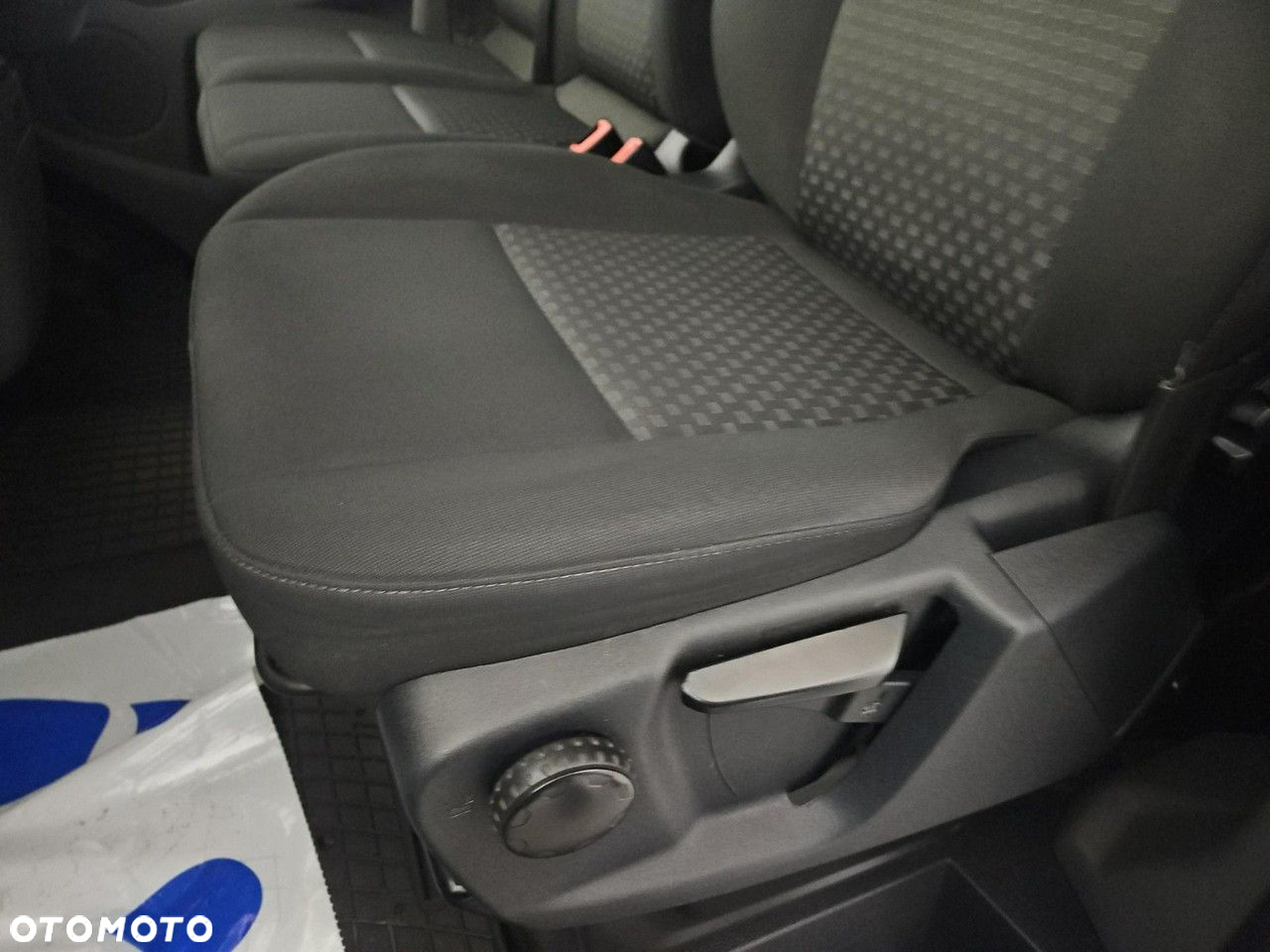 Ford Transit Custom - 12