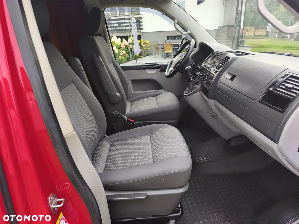 Volkswagen Transporter - 28