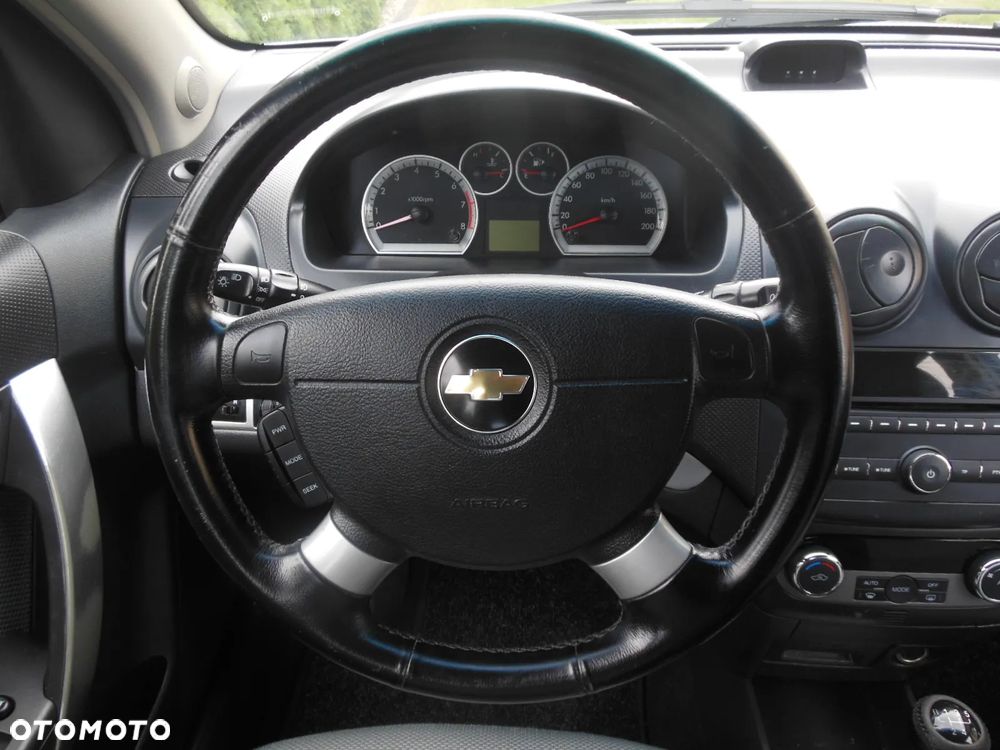 Chevrolet Aveo 1.4 16V LS - 12