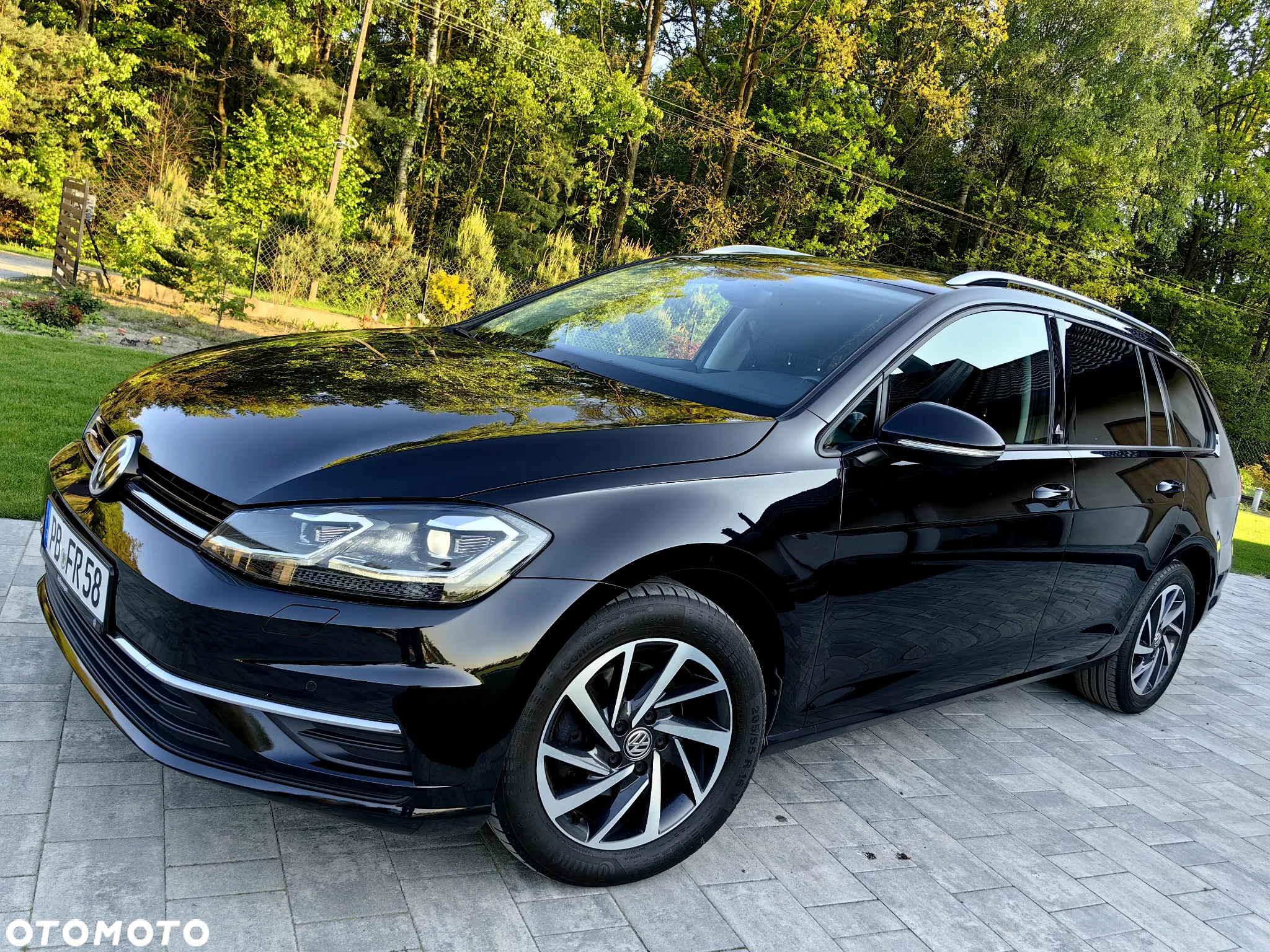 Volkswagen Golf 2.0 TDI DSG Sound - 10