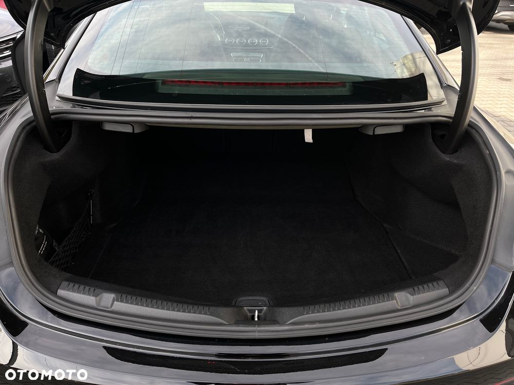 Mercedes-Benz Klasa E 400 d Coupe 4-Matic 9G-TRONIC - 29