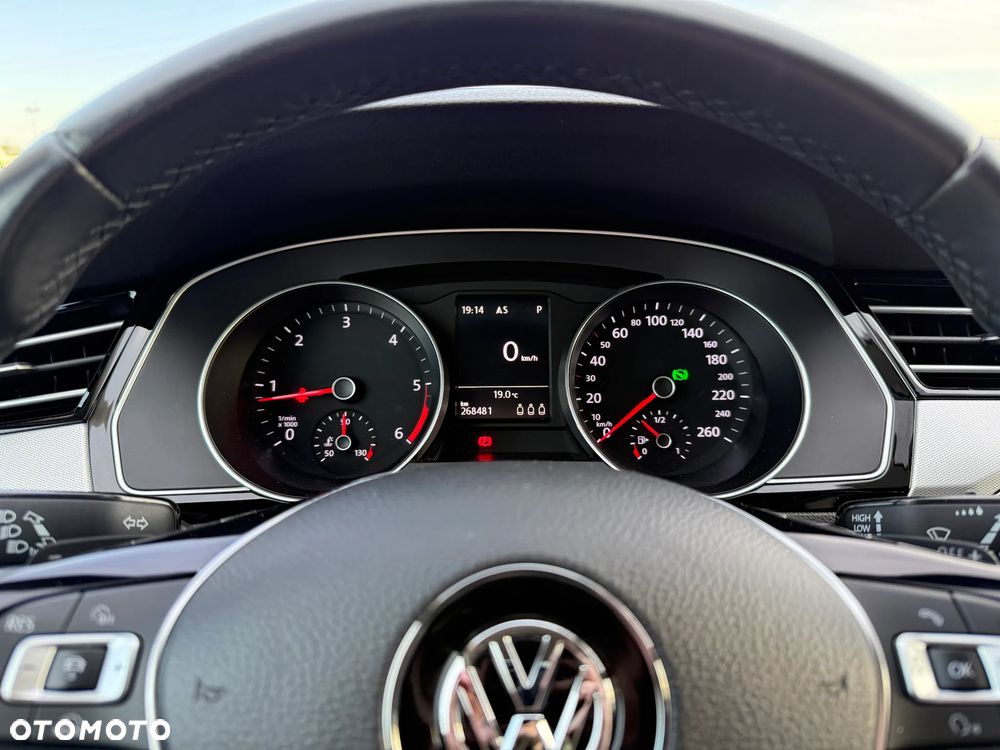 Volkswagen Passat 2.0 TDI BMT Comfortline DSG - 14