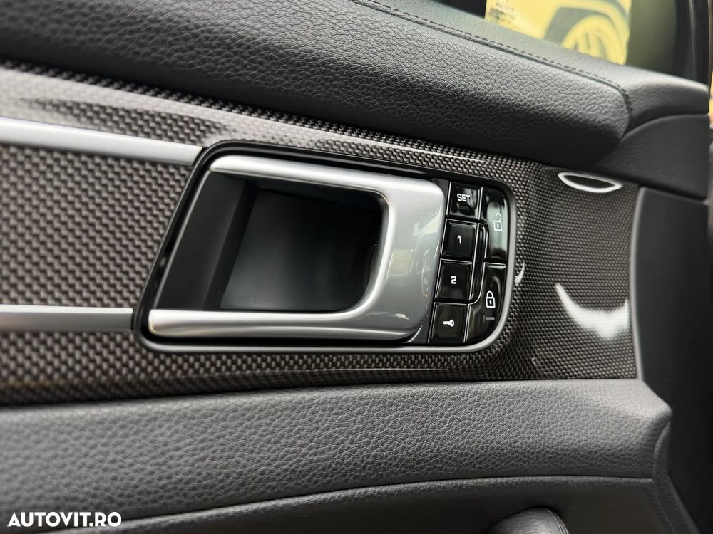 Porsche Panamera - 17