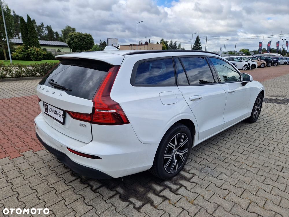 Volvo V60 2024 photo 3
