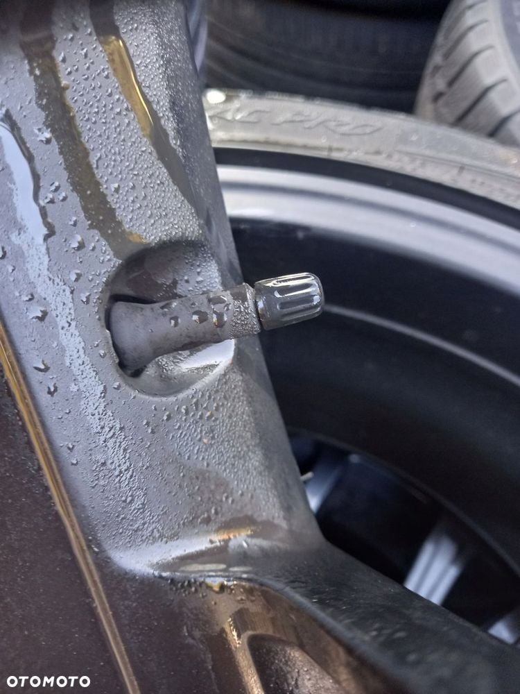 KOŁA 19 FELGI OPONY HYUNDAI KIA OE 52914-G9700 - 9