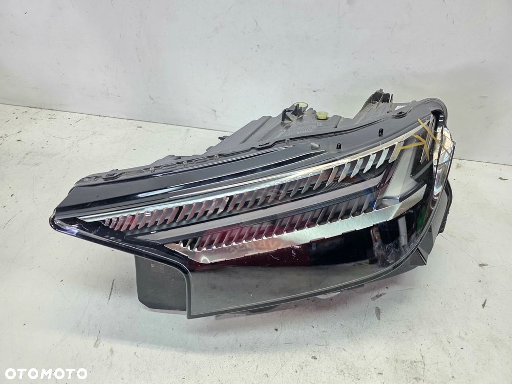 REFLEKTOR LAMPA LEWY PRZÓD MATRIX AUDI Q4 E-TRON 89A941035A - 2