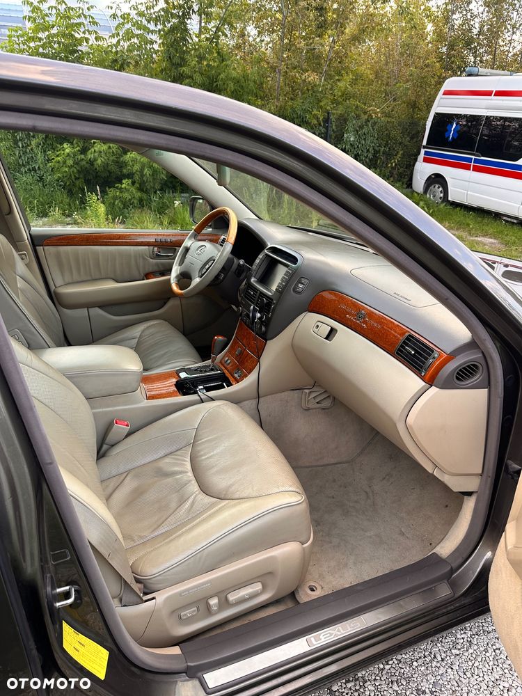 Lexus LS Prestige - 14