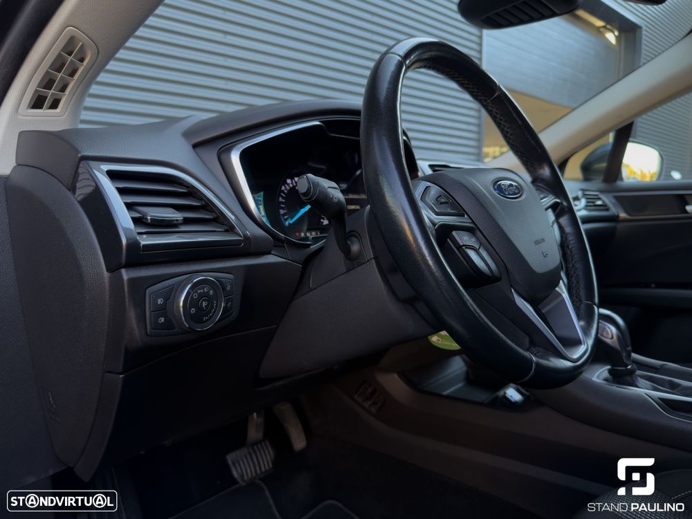 Ford Mondeo SW 2.0 HEV Titanium - 13