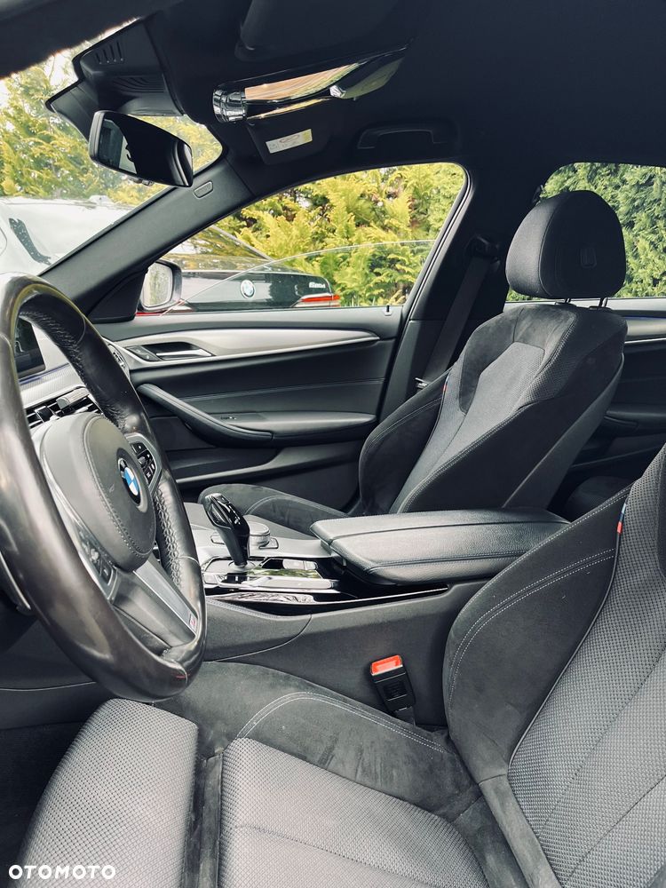 BMW Seria 5 520d M Sport sport - 27