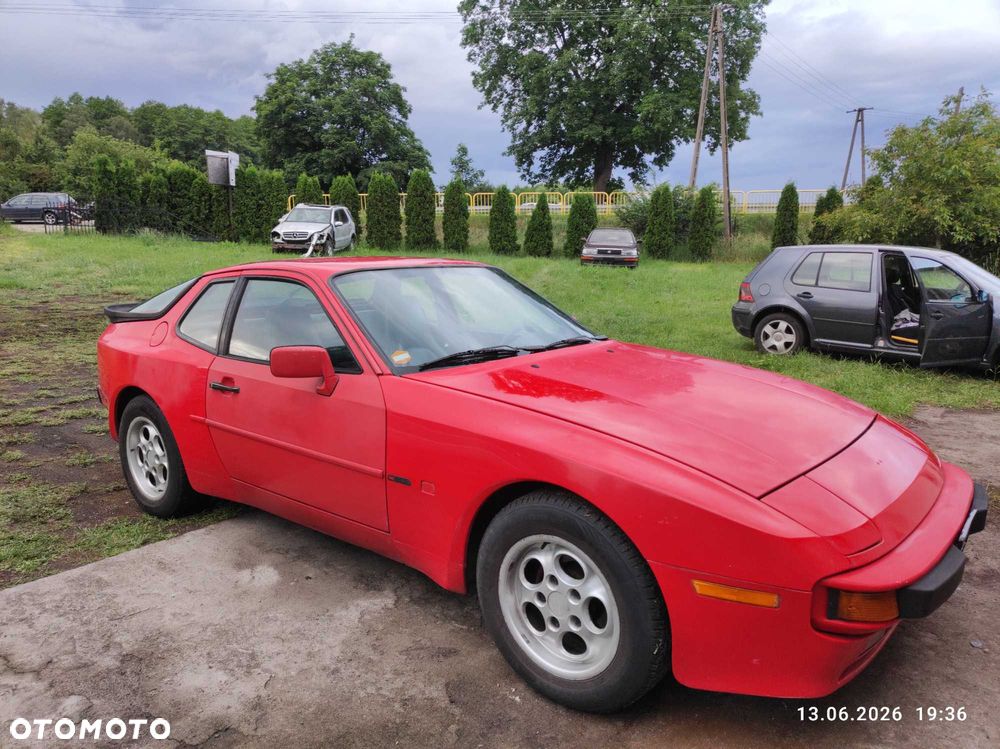 Porsche 944 - 1