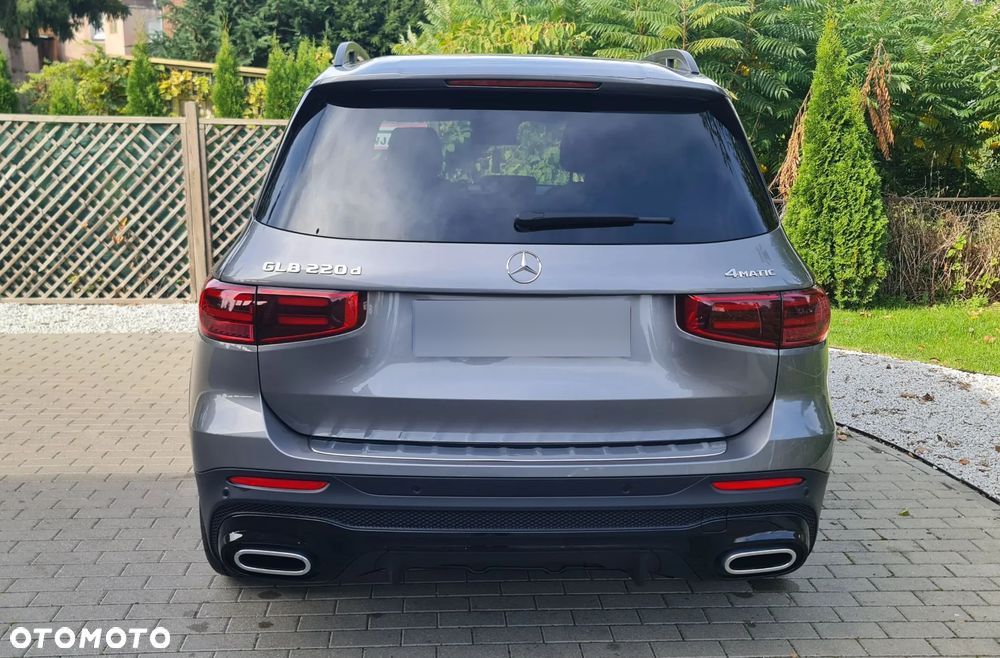 Mercedes-Benz GLB 220 d 4-Matic 8G-DCT - 12