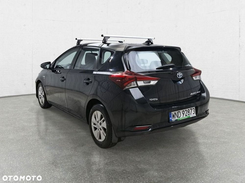 Toyota Auris Hybrid 135 Active - 5