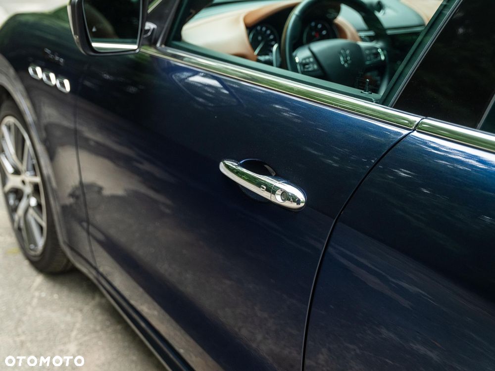 Maserati Levante - 23