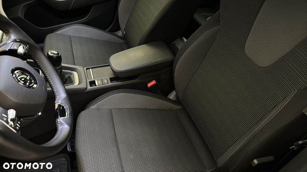 Skoda Octavia 1.5 TSI ACT Ambition - 10