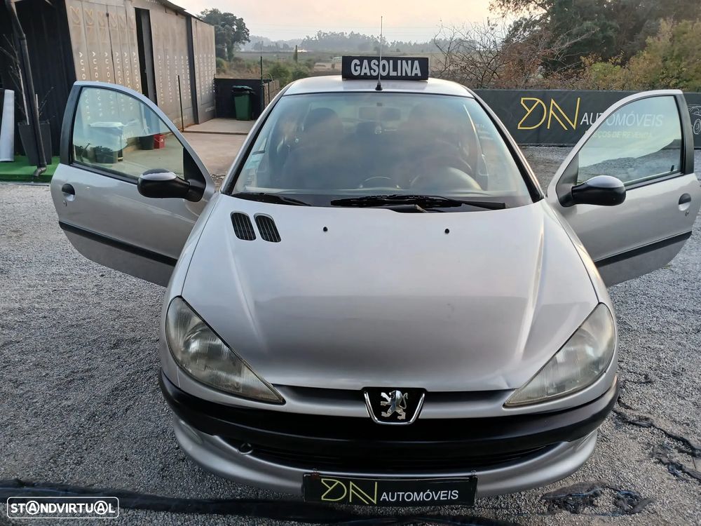Peugeot 206 1.1 Color Line - 1