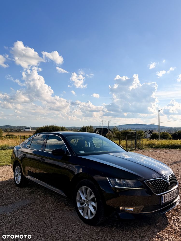 Skoda Superb 2.0 TDI Ambition DSG7 - 3