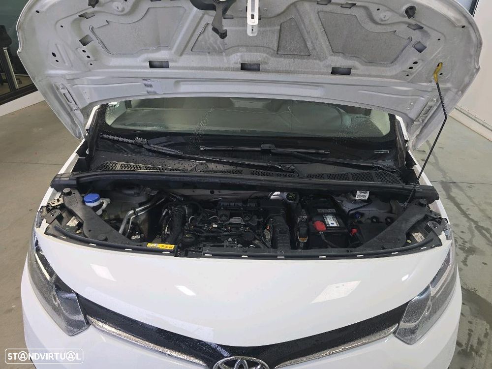 Toyota PROACE CITY CX.6 VELOCIDADES - 12