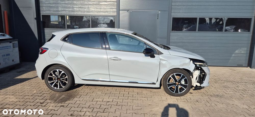 Renault Clio - 7