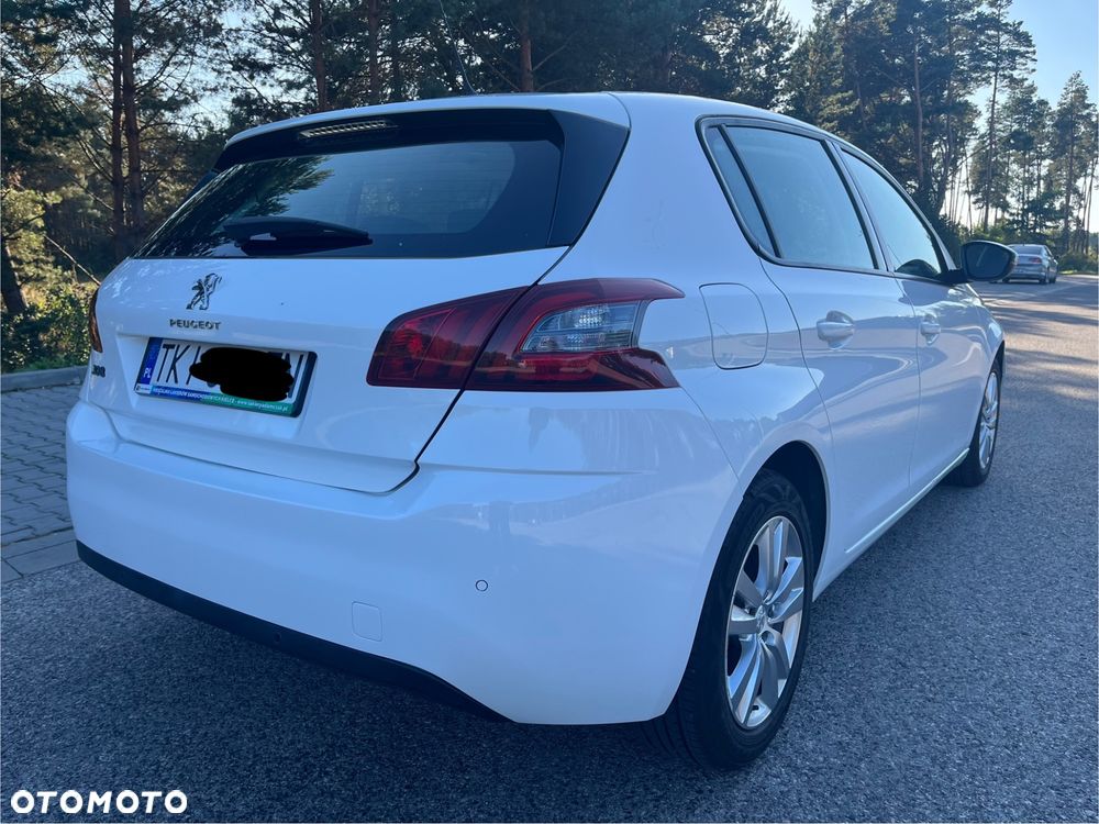 Peugeot 308 - 8