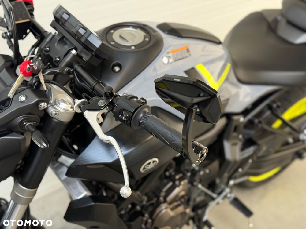 Yamaha MT - 26