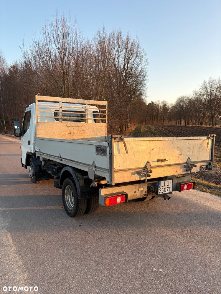 Mitsubishi Fuso Canter - 4