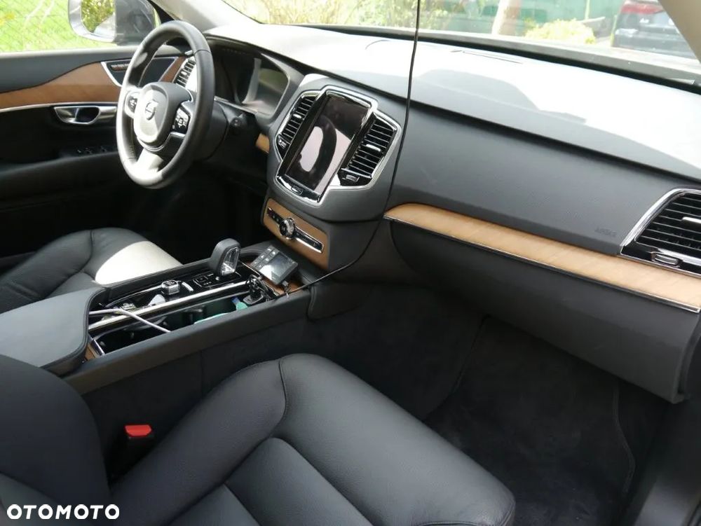 Volvo XC 90 B5 B AWD Plus Bright - 11