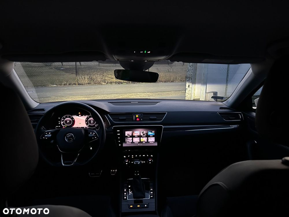 Skoda Superb 2.0 TSI 4x4 Scout DSG - 17