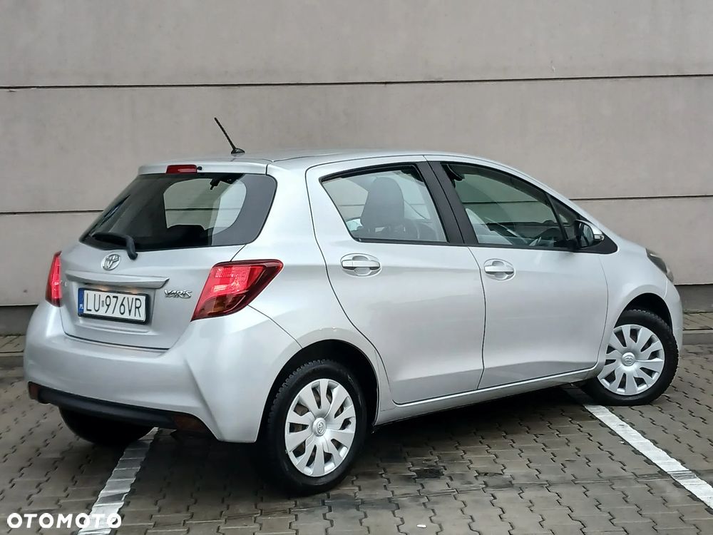 Toyota Yaris 2014 photo 3