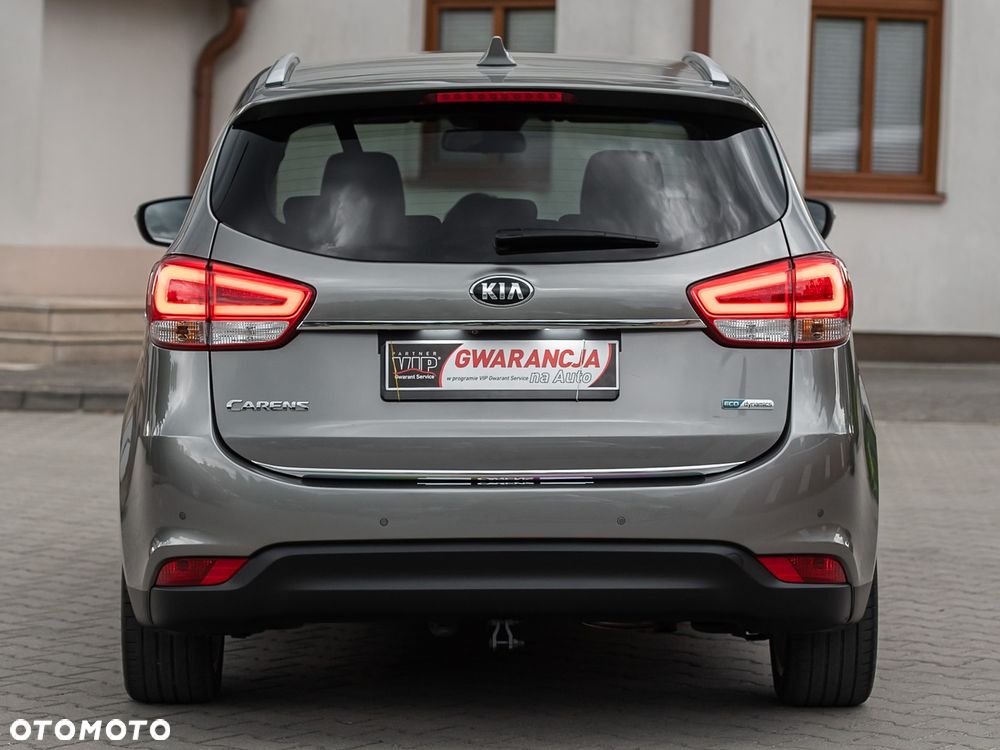 Kia Carens 1.7 CRDi 115 ISG UEFA EURO 2016 - 13