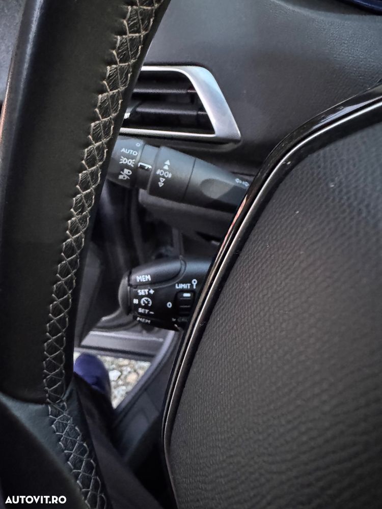 Peugeot 3008 1.5 BlueHDI S&S GT-Line - 31