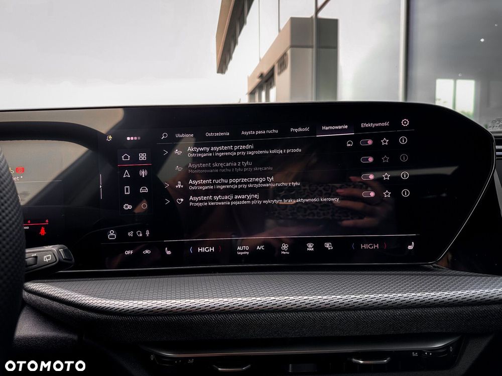 Audi Q5 Sportback - 30