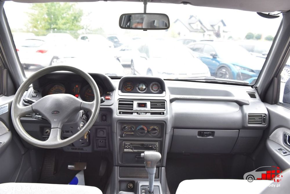 Mitsubishi Pajero - 19